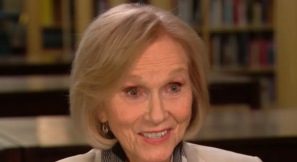 Eva Marie Saint es una de las grandes sobrevivientes de la era dorada de Hollywood. Su carrera destacó por interpretar mujeres sofisticadas e inteligentes, alejadas de muchos estereotipos de su época, dejó una huella imborrable por su actuación en 'Intriga internacional' de Alfred Hitchcock.