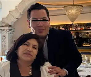 Exhiben a hijo de regidora presumiendo armas exclusivas del Ej&eacute;rcito