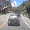 Difunden momento exacto en que explot&oacute; la bomba en la v&iacute;a Panamericana en Colombia; ya son 17 fallecidos