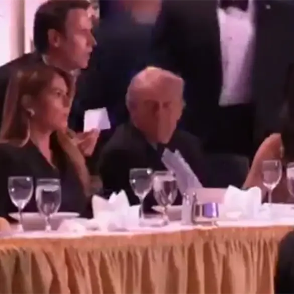 Evac&uacute;an a Trump en cena de la Casa Blanca; detienen al tirador