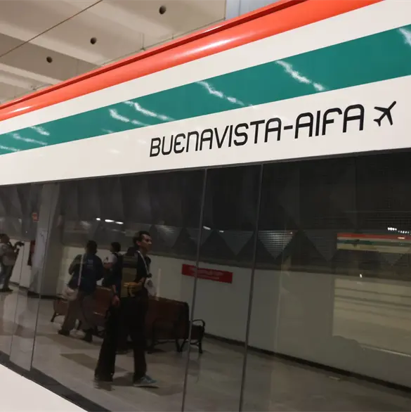 Gu&iacute;a pr&aacute;ctica: c&oacute;mo usar el Tren Suburbano Buenavista al AIFA (sin perderte en el intento)