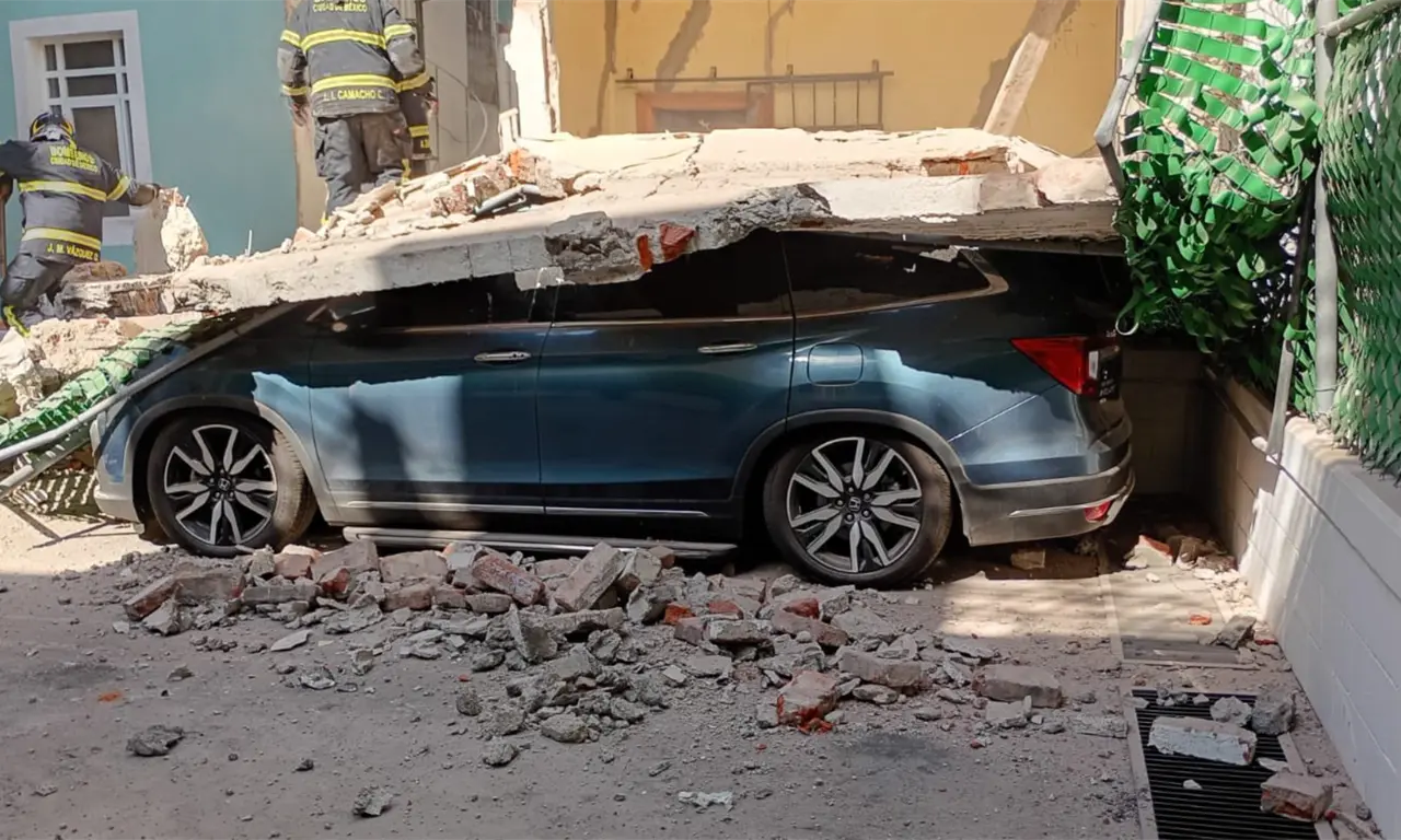  Así se derrumbó una casa en la colonia Roma de la CDMX; descartan víctimas | VIDEO 