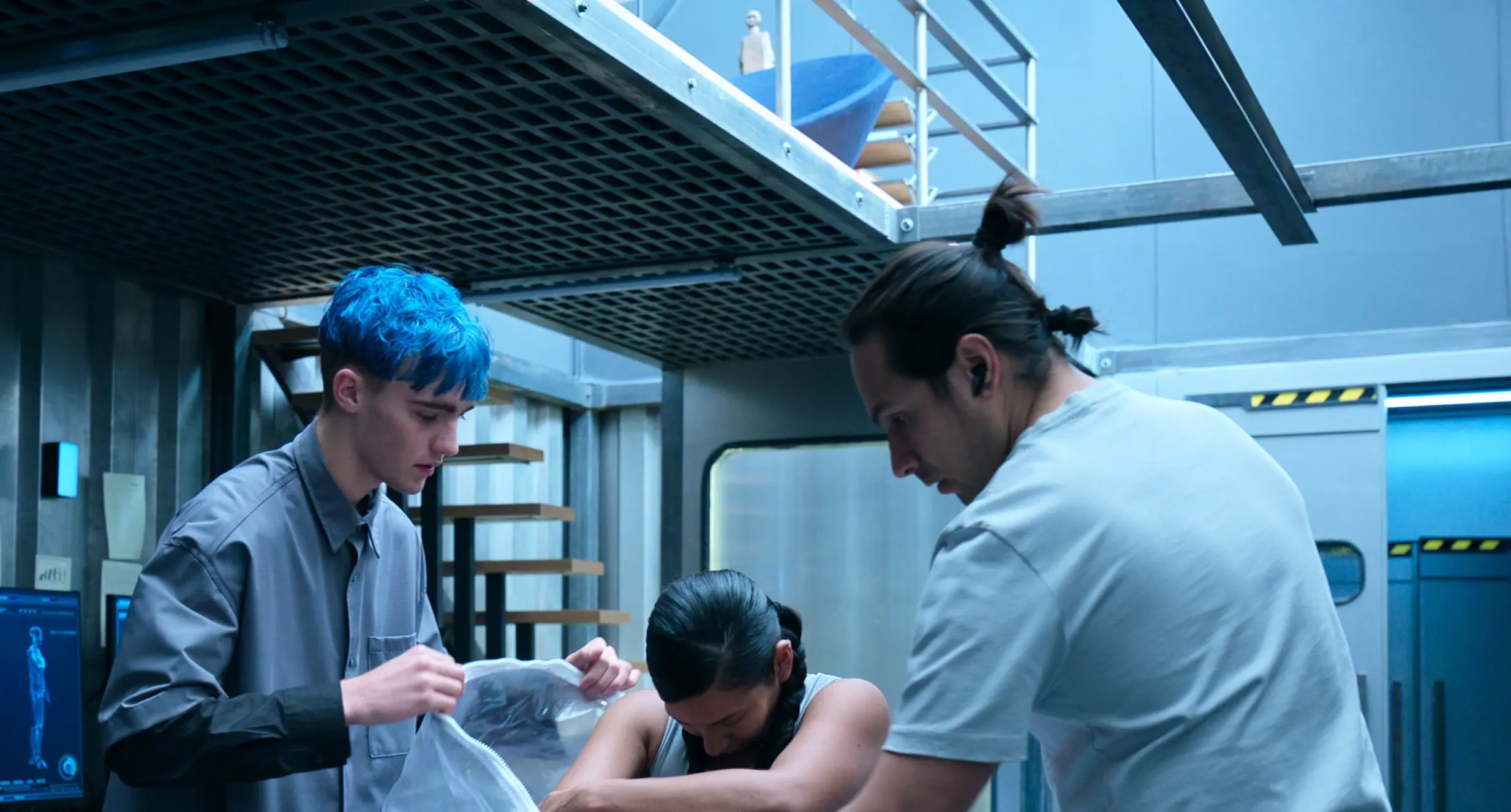 Futuro desierto (22 de mayo): Un drama futurista sobre inteligencia artificial y duelo emocional, donde un experimento tecnol&oacute;gico cambia la vida de su creador.