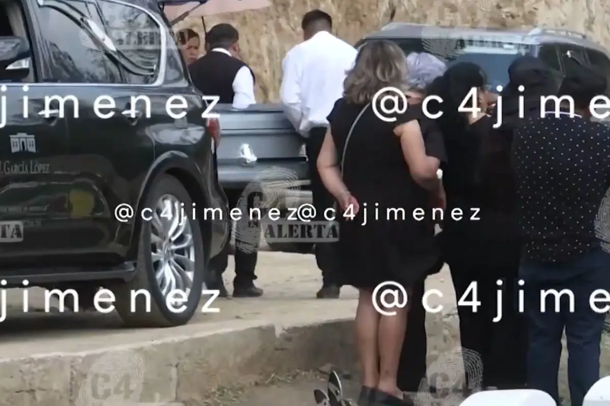  Tía exige justicia en despedida de familia asesinada en Azcapotzalco 