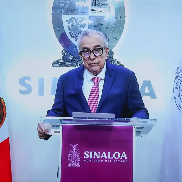 Tengo la conciencia tranquila: Rocha Moya pide licencia tras investigaci&oacute;n por presuntos v&iacute;nculos con el narco