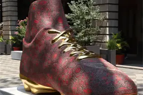 &iquest;D&oacute;nde ver el tenis gigante de Messi y otras piezas monumentales del Mundial 2026 en CDMX?