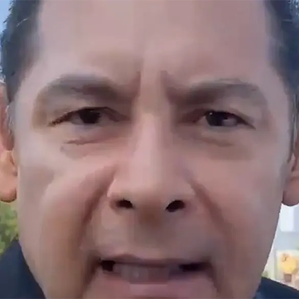 "Para eso es": Gobernador de Puebla explota tras ser cuestionado por usar el helic&oacute;ptero oficial