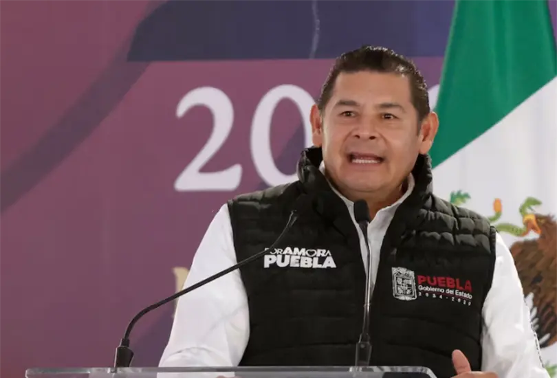 Se difundi&oacute; un video donde se observa al mandatario a bordo del helic&oacute;ptero enviando mensajes en el contexto de un evento partidista.