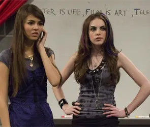 Qu&eacute; fue de Elizabeth Gillies, actriz de Victorious