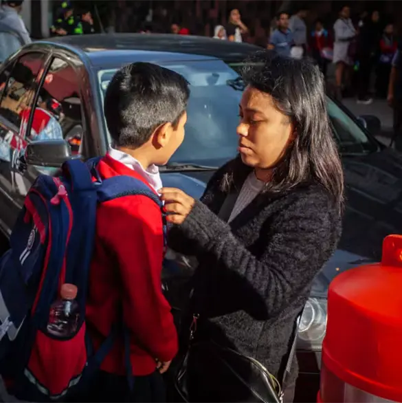 Padres rechazan recorte del ciclo escolar 2025-2026 por el Mundial y calor