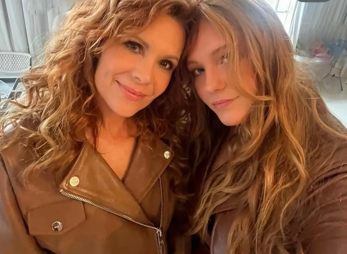 Poco despu&eacute;s se integr&oacute; al elenco recurrente de 'Doogie Howser, M.D.', donde dio vida a la enfermera Michele Farber durante varias temporadas.