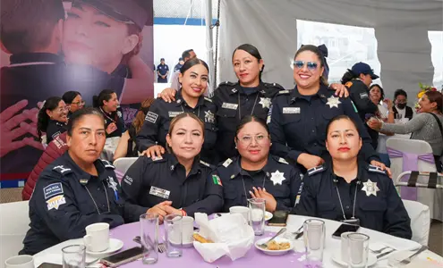 D&iacute;a de las Madres en Puebla: SSC reconoce a polic&iacute;as con festejo y apoyo institucional