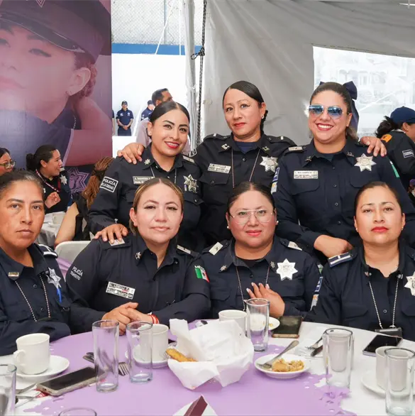 D&iacute;a de las Madres en Puebla: SSC reconoce a polic&iacute;as con festejo y apoyo institucional
