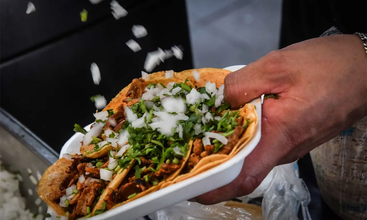  La combinación de entrada libre, música en vivo y una enorme variedad de tacos convierte a esta feria en un plan atractivo tanto para capitalinos como para turistas. 