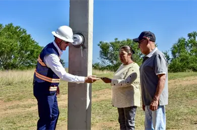 CFE alcanza 50 millones de usuarios: electrificaci&oacute;n en Oaxaca impulsa acceso a la luz en comunidades rurales