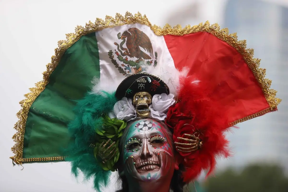 Además de representar una experiencia ligada al Mundial 2026, el esquema contempla capacitación laboral y una beca mensual para quienes sean aceptados. Cuartoscuro.