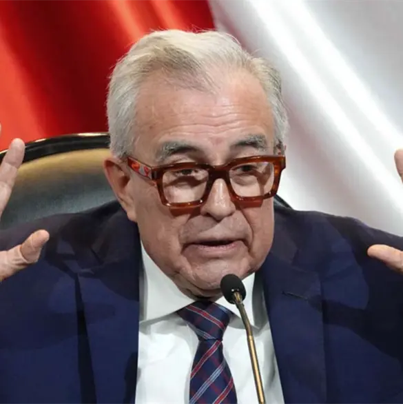 No dejaré de luchar: Rocha Moya comparece ante la FGR tras acusaciones de EE.UU. por presuntos nexos con Los Chapitos No dejaré de luchar: Rocha Moya comparece ante la FGR tras acusaciones de EE.UU. por presuntos nexos con Los Chapitos