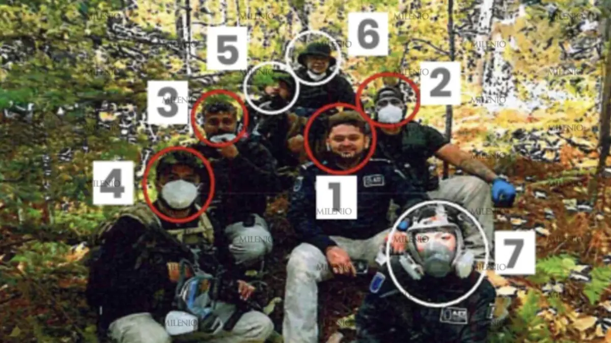 Una fotografía muestra a los agentes estadunidenses el día del desmantelamiento del narcolaboratorio. Especial