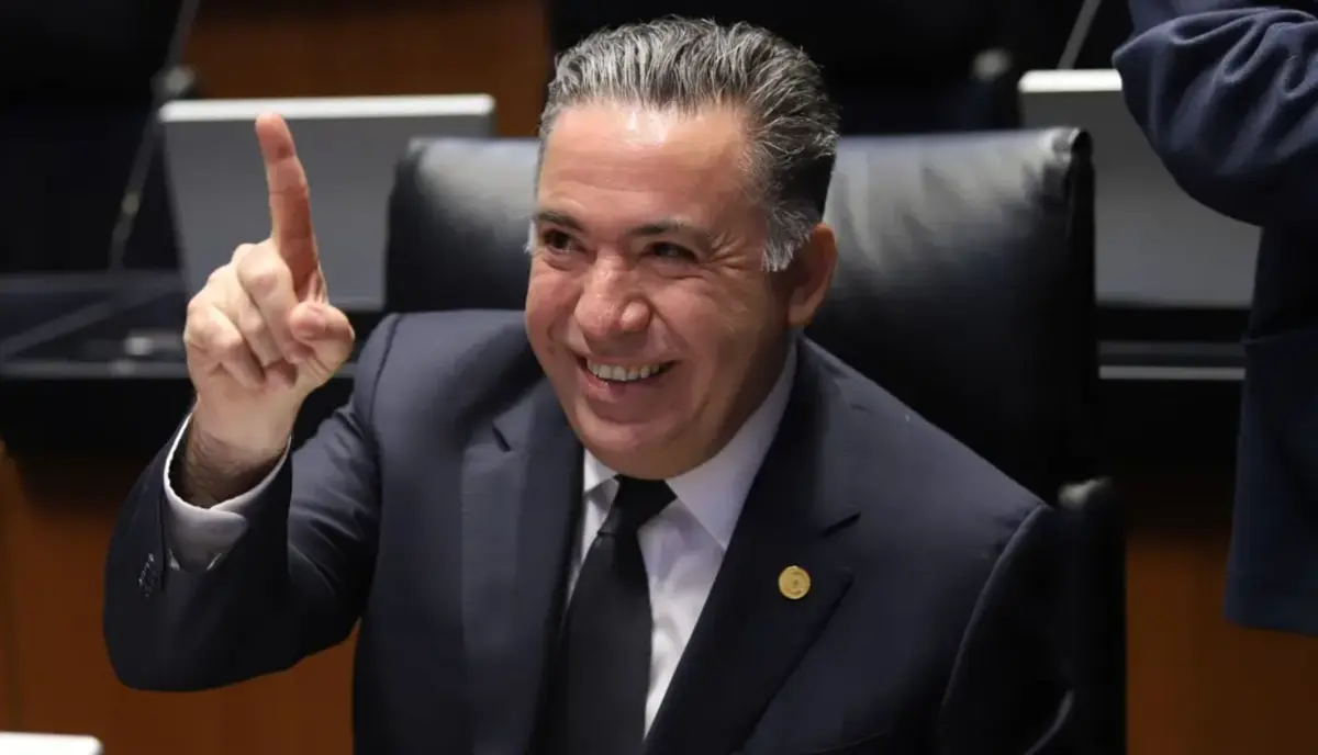  El legislador de Morena desmintió rumores sobre un arresto en San Diego y sostuvo que enfrentará las acusaciones sin abandonar el país. 