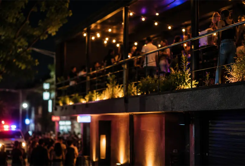 Noche de fiesta acaba en tragedia: joven cae de terraza en bar Despecho