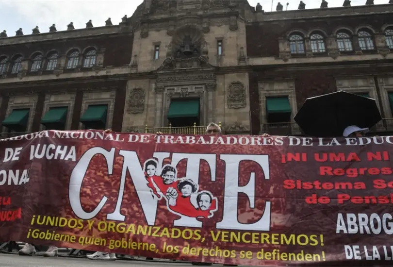 La CNTE alista paro nacional con marchas, plantón en CDMX y suspensión de clases en varios estados. La CNTE alista paro nacional con marchas, plantón en CDMX y suspensión de clases en varios estados.