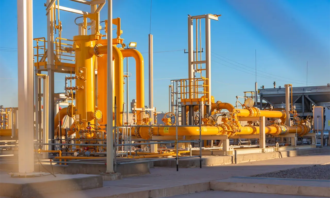  CFE inaugura megaplanta en Baja California; promete energía para 3.8 millones de personas
 