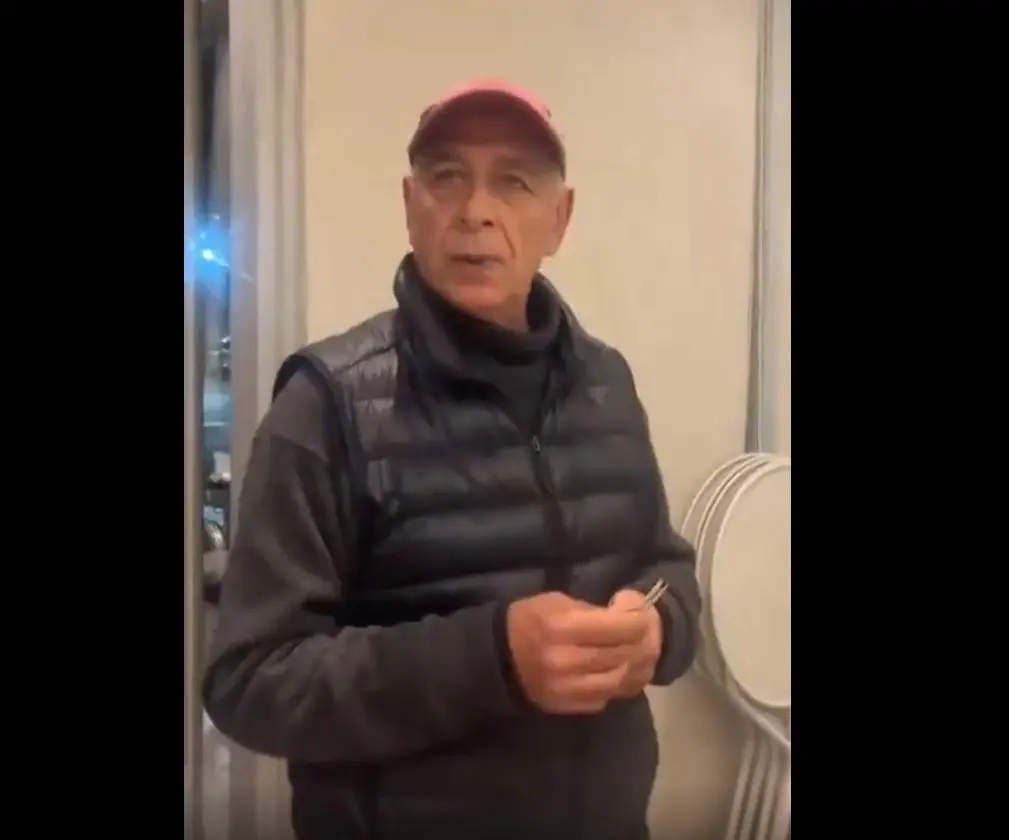 Empleada expone a su jefe Redes sociales