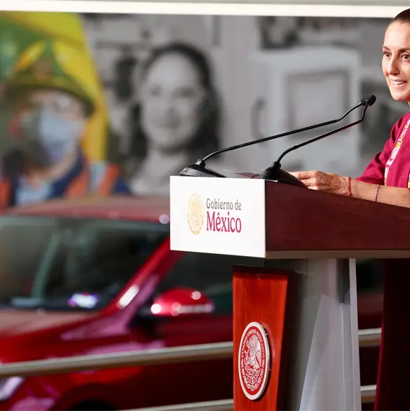 Sheinbaum anuncia que Chevrolet Aveo y Groove se fabricarán en México; GM invertirá mil mdd en Coahuila