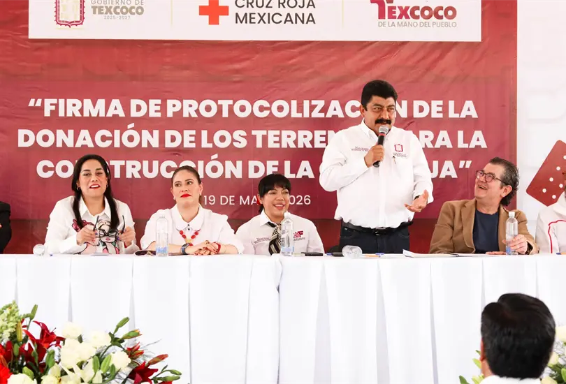 Alcalde de Texococo provoca indiganción en evento de Cruz Roja Alcalde de Texococo provoca indiganción en evento de Cruz Roja