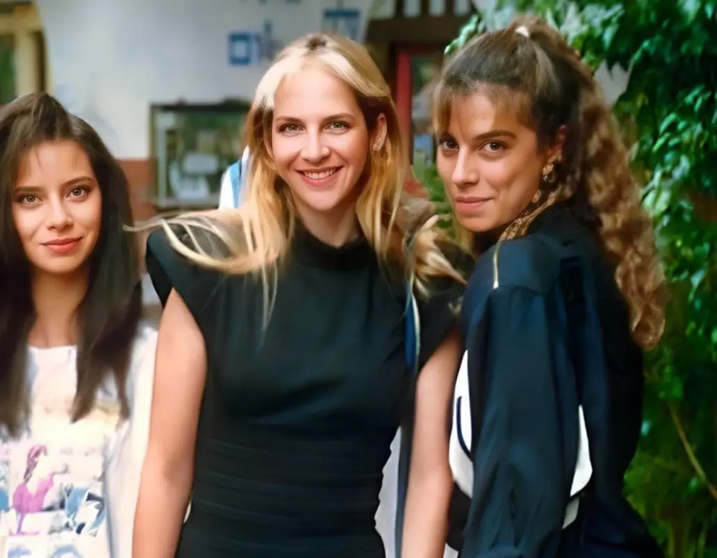 A lo largo de su trayectoria trabajó en importantes programas de Univisión como 'Escándalo', 'La Tijera', 'Tómbola', 'Cristina Show' y 'Sal y Pimienta'. A lo largo de su trayectoria trabajó en importantes programas de Univisión como 'Escándalo', 'La Tijera', 'Tómbola', 'Cristina Show' y 'Sal y Pimienta'.