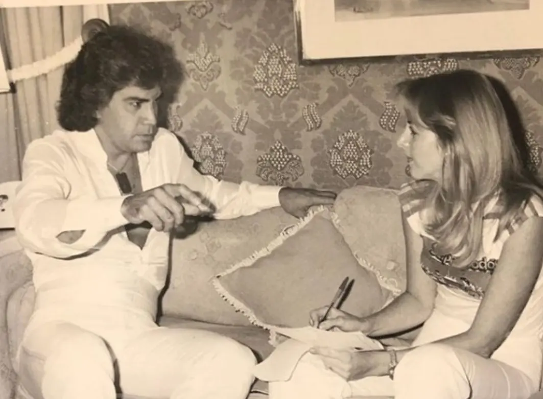 Su nombre completo es Anita Janeth Shanik Esther Martín Gutman, aunque adoptó el apellido Berman tras contraer matrimonio. Su nombre completo es Anita Janeth Shanik Esther Martín Gutman, aunque adoptó el apellido Berman tras contraer matrimonio.