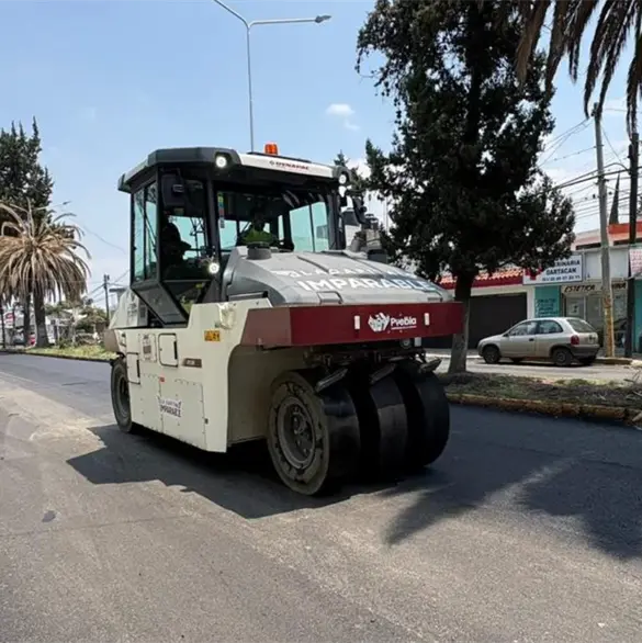 Rehabilitan avenida 5 de Mayo en Puebla con trabajos de pavimentaci&oacute;n