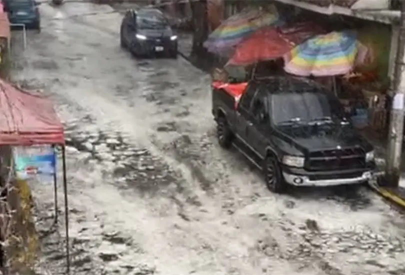 Caos por tormenta en CDMX: granizada, &aacute;rboles ca&iacute;dos y calles inundadas colapsan varias alcald&iacute;as