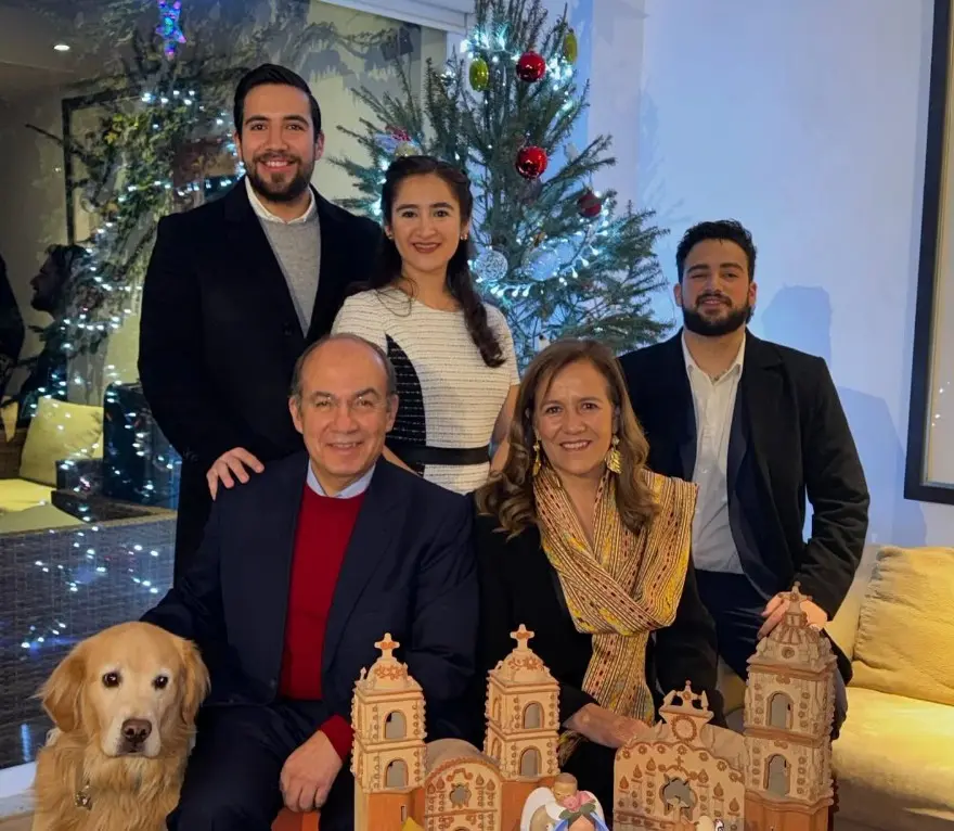 Con la llegada de Morena al poder en 2018, el apellido Calderón volvió a colocarse en la conversación pública debido a las constantes críticas hacia el expresidente y su familia. ¿Qué fue de los hijos de Felipe Calderón y Margarita Zavala? Con la llegada de Morena al poder en 2018, el apellido Calderón volvió a colocarse en la conversación pública debido a las constantes críticas hacia el expresidente y su familia. ¿Qué fue de los hijos de Felipe Calderón y Margarita Zavala?