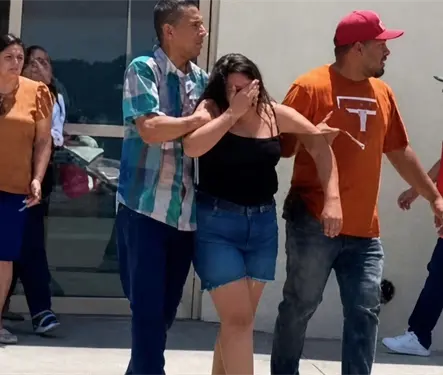 "¿Cómo le explico a tus hermanos que te fuiste?": El desgarrador mensaje de la madre de Ian Gael, tras tragedia en Kinder "¿Cómo le explico a tus hermanos que te fuiste?": El desgarrador mensaje de la madre de Ian Gael, tras tragedia en Kinder