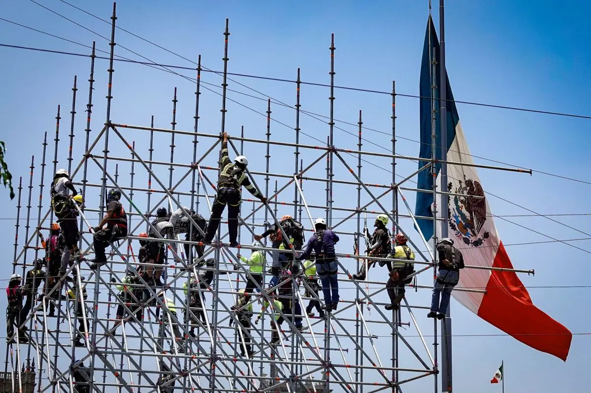 El punto más importante será el Zócalo capitalino, donde se instalará el FIFA Fan Festival con capacidad aproximada para 55 mil personas. Ahí se transmitirán los 104 partidos del Mundial 2026 en vivo a través de pantallas gigantes. Cuartoscuro.