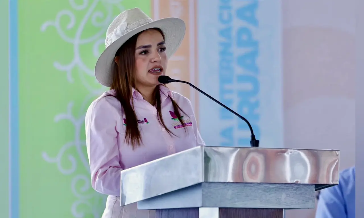 “¿Ahora me tienen que quitar la vida a mí?”: Grecia Quiroz estalla contra reforma electoral en Michoacán 