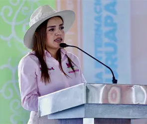 "&iquest;Ahora me tienen que quitar la vida a m&iacute;?": Grecia Quiroz estalla contra reforma electoral en Michoac&aacute;n