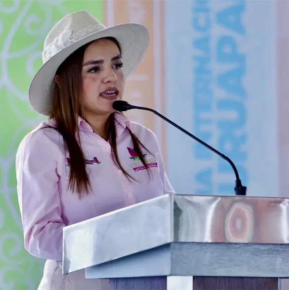 "&iquest;Ahora me tienen que quitar la vida a m&iacute;?": Grecia Quiroz estalla contra reforma electoral en Michoac&aacute;n