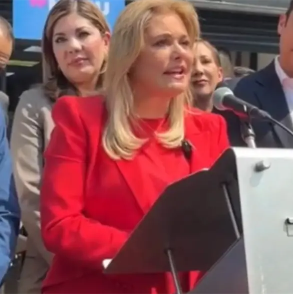 Maru Campos comparece en la FGR respaldada por Ricardo Anaya, Jorge Romero y legisladores panistas