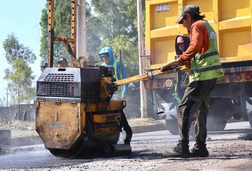 Avanzan trabajos de bacheo en San Jer&oacute;nimo Caleras como parte de BacheAndo Puebla.