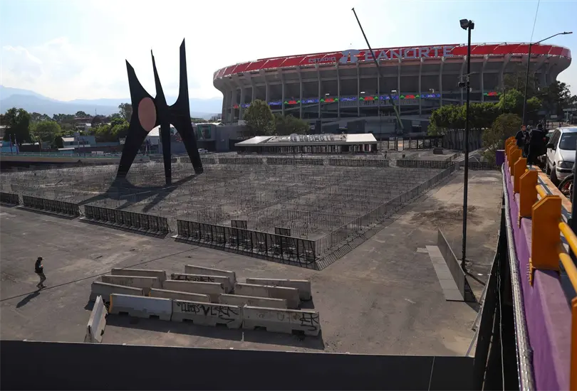 A menos de dos semanas del silbatazo inicial, el pa&iacute;s mantiene una carrera contrarreloj para concluir obras estrat&eacute;gicas y cumplir con los est&aacute;ndares internacionales exigidos por FIFA.