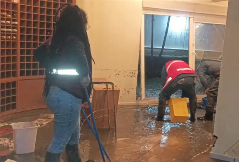 Muere persona atrapada en sótano tras inundación en edificio de Huixquilucan. Muere persona atrapada en sótano tras inundación en edificio de Huixquilucan.