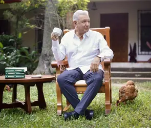 AMLO reaparece en redes y env&iacute;a mensaje a Donald Trump; cierra filas con Sheinbaum