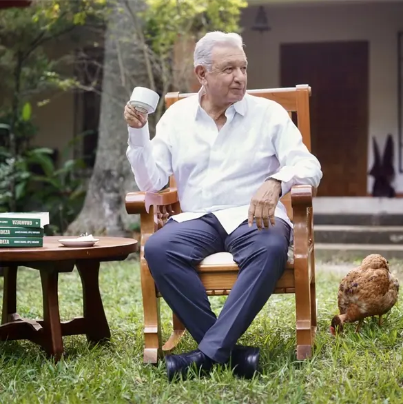 AMLO reaparece en redes y env&iacute;a mensaje a Donald Trump; cierra filas con Sheinbaum