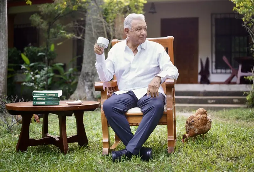 AMLO reaparece en redes y env&iacute;a mensaje a Donald Trump; cierra filas con Sheinbaum