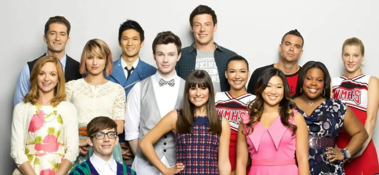 Glee (2009)