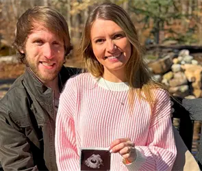 Youtuber y su esposa reciben amenazas tras interrumpir embarazo por diagnóstico de síndrome de Down Youtuber y su esposa reciben amenazas tras interrumpir embarazo por diagnóstico de síndrome de Down