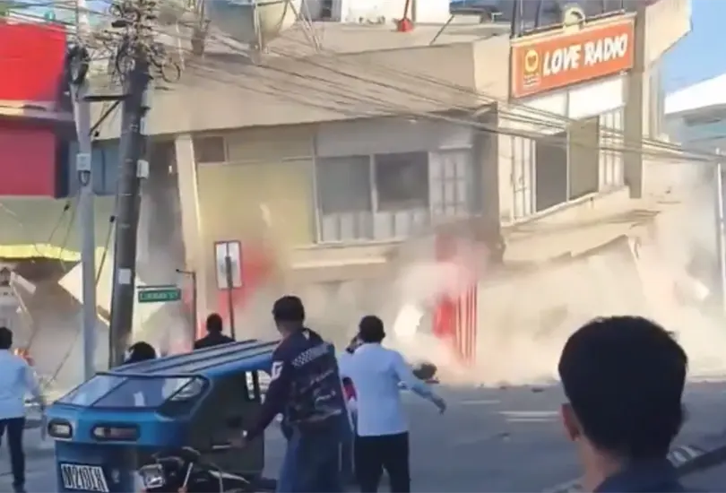Filipinas bajo emergencia: terremoto activa alertas de tsunami en varios países. Filipinas bajo emergencia: terremoto activa alertas de tsunami en varios países.