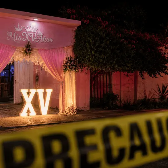 Mueren 4 tras presunta intoxicaci&oacute;n por alcohol adulterado en fiesta de XV a&ntilde;os; padre de la quincea&ntilde;era entre las v&iacute;ctimas